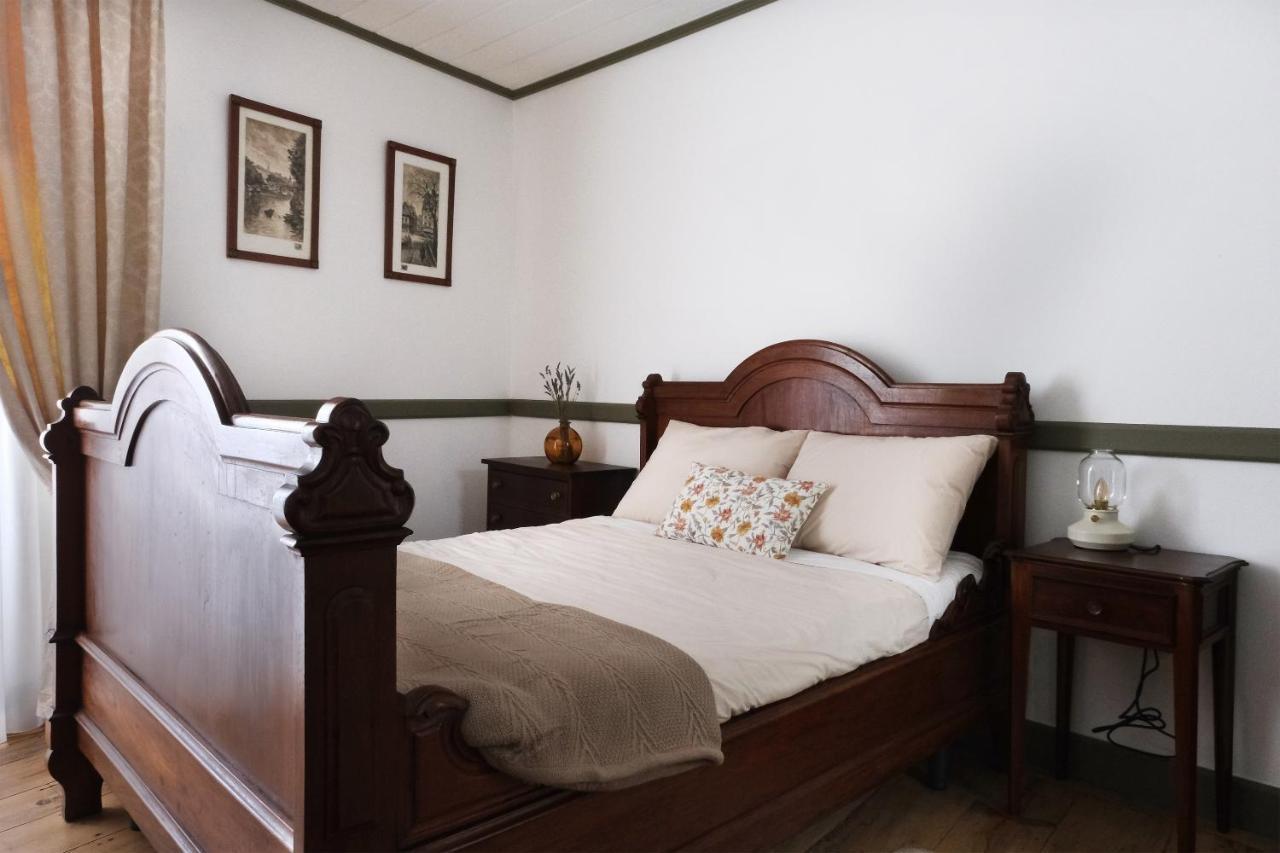Casa Da Praca - Guest House Pinhel Bagian luar foto